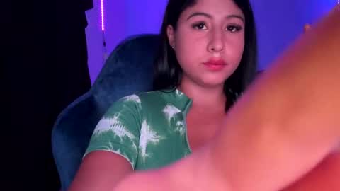 Snapshot of linda_sanchez chatting on 02/25/25, 03:09 linda online show from 02/25/25, 03:09