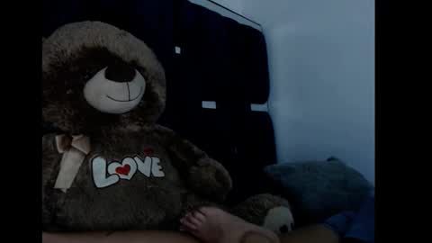 Snapshot of linda_sanchez chatting on 02/12/26, 04:40 linda online show from 02/12/26, 04:40