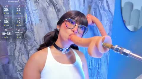 linda_sofi__ online show from 04/23/26, 08:44