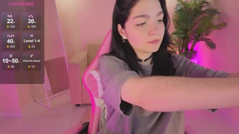 Linda online show from 12/04/25, 12:42