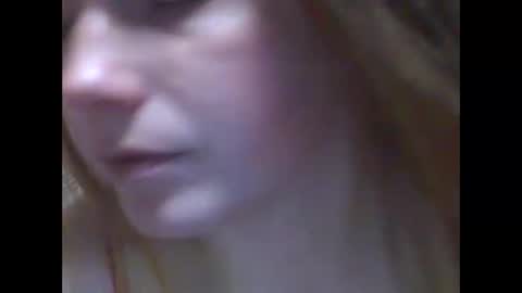 Snapshot of lindaahskys chatting on 10/31/25, 09:05 LindaAhSkys online show from 10/31/25, 09:05