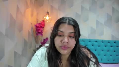 Snapshot of lindabreexlove chatting on 06/10/26, 12:26 online show from 06/10/26, 12:26