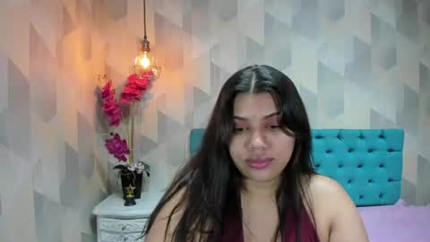 Snapshot of lindabreexlove chatting on 06/25/26, 05:12 online show from 06/25/26, 05:12