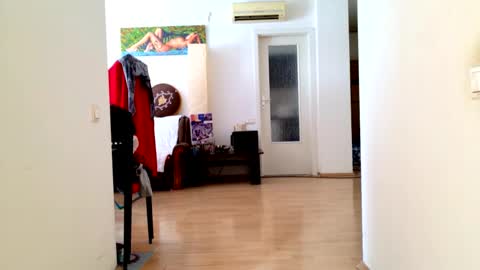 Linda online show from 02/20/25, 10:27