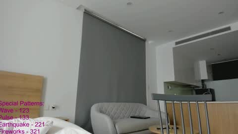 lindamei online show from 12/02/24, 02:20