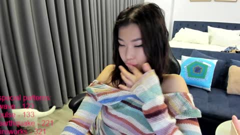 lindamei online show from 10/27/25, 06:01