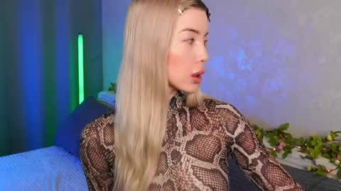Linda online show from 05/11/26, 04:07