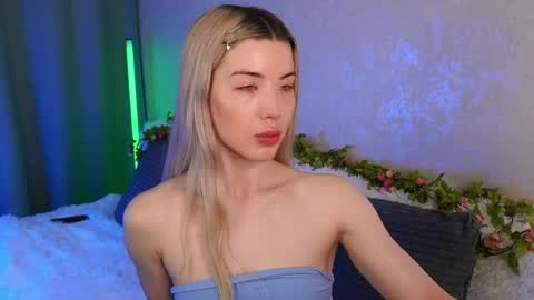 Linda online show from 05/18/26, 07:09