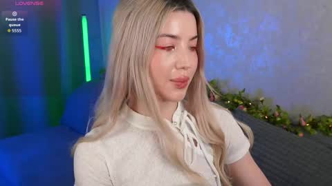 Linda online show from 06/04/26, 04:18