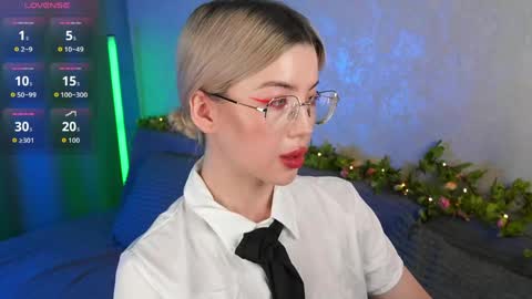 Linda online show from 06/08/26, 04:13
