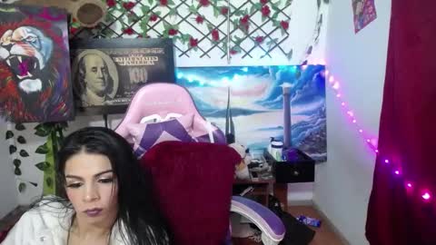 lindsey_2023 online show from 12/04/24, 05:27