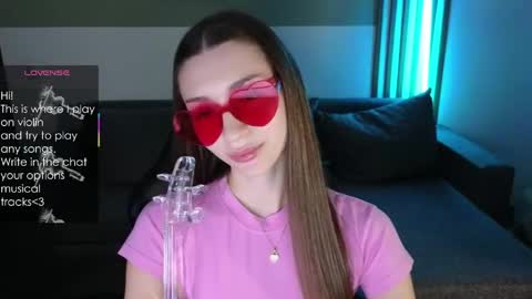 Snapshot of lindsey_mey chatting on 05/22/26, 10:37 Lindsey online show from 05/22/26, 10:37