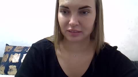 Anna online show from 03/04/25, 02:42