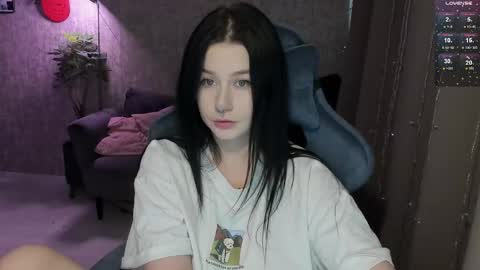 Lina online show from 02/18/26, 08:54