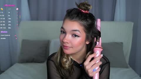 Kate online show from 09/23/25, 11:46