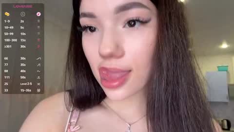 Lira online show from 05/28/26, 04:37