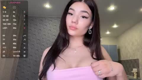 Snapshot of linhtadt chatting on 06/19/26, 04:22 Lira online show from 06/19/26, 04:22