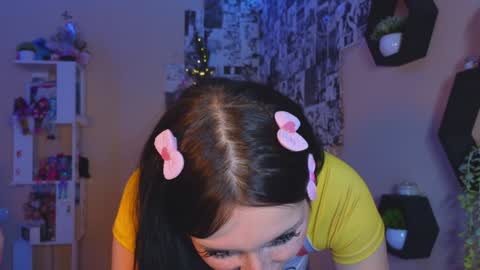 Lina online show from 12/27/24, 12:29