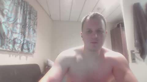 linlin749715 online show from 04/13/26, 01:00