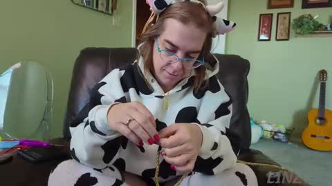 Snapshot of linzy19 chatting on 11/06/25, 03:02 Linzy19 online show from 11/06/25, 03:02