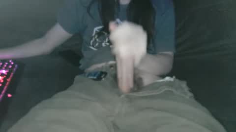 Snapshot of liocious98 chatting on 01/21/25, 04:10 liocious98 online show from 01/21/25, 04:10