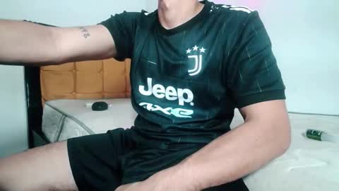 Snapshot of lion_20cm chatting on 10/01/25, 11:44 lion_20cm online show from 10/01/25, 11:44