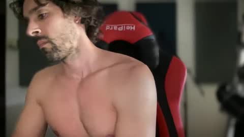 Snapshot of lion_hotty chatting on 10/03/25, 08:39 lion_hotty online show from 10/03/25, 08:39