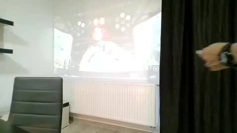 Leo online show from 02/25/25, 03:27