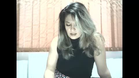 lionessmom online show from 12/23/25, 06:55