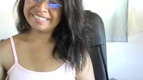 Snapshot of liora_selene chatting on 05/03/26, 10:54 liora online show from 05/03/26, 10:54