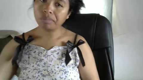 Snapshot of liora_selene chatting on 05/10/26, 04:28 liora online show from 05/10/26, 04:28