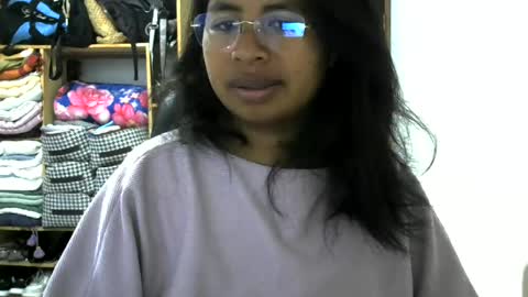 liora online show from 06/25/26, 03:50
