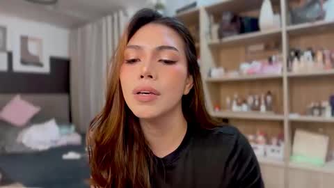 Snapshot of lioraeofophirxx chatting on 11/15/25, 09:17 Liora of Ophir online show from 11/15/25, 09:17