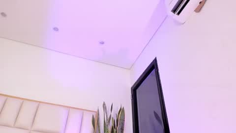 Snapshot of liorah_wolf chatting on 02/04/26, 08:47 Liorah wolf online show from 02/04/26, 08:47