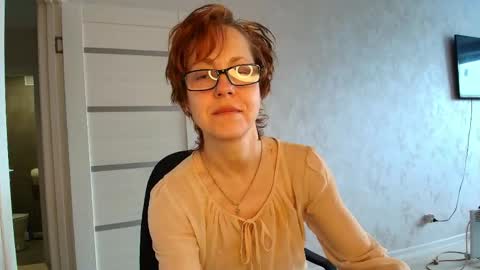 Liora Weiss online show from 05/01/26, 01:05