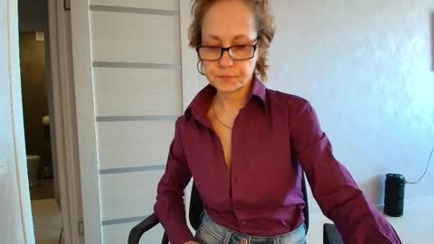 Liora Weiss online show from 05/05/26, 07:16