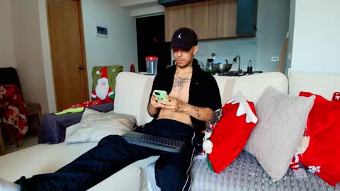 Lior Vante online show from 12/17/25, 02:12