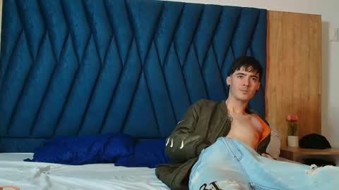  L I O  Q U E E N   online show from 01/15/26, 03:33