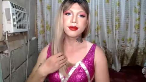 Snapshot of lipshero chatting on 09/14/25, 06:40 lipshero online show from 09/14/25, 06:40