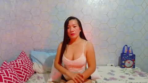 Snapshot of lipsofangel16 chatting on 02/13/26, 10:22 im cherry online show from 02/13/26, 10:22