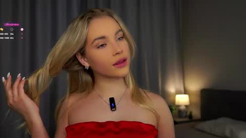 Amelia online show from 02/15/25, 01:10