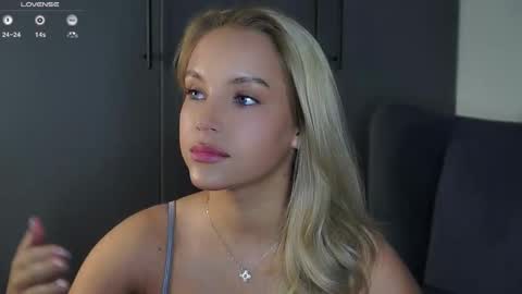 Amelia online show from 09/09/25, 01:05