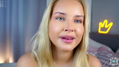 Amelia online show from 10/10/25, 04:55