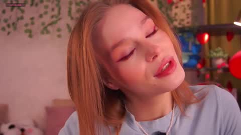 Lina online show from 02/19/26, 01:45