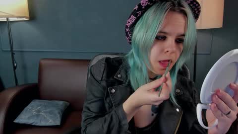 hello Ill be waiting for you during these hours tue 10am-5pm wed 3am-5pm thu 3am-5pm fri 3am-10am sat 10am-5pm sun 3am-1GMT online show from 02/20/26, 03:14