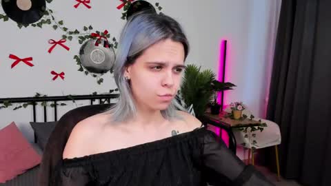 hello Ill be waiting for you during these hours tue 10am-5pm wed 3am-5pm thu 3am-5pm fri 3am-10am sat 10am-5pm sun 3am-1GMT online show from 04/16/26, 03:07