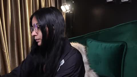 Snapshot of lireesa chatting on 02/11/25, 04:55 Lire online show from 02/11/25, 04:55