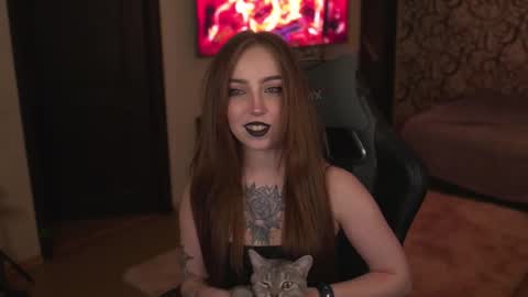 Snapshot of lis_silver chatting on 10/28/25, 06:43 Lisa online show from 10/28/25, 06:43