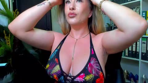 lisa online show from 03/01/25, 05:09