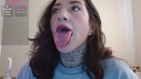 Lisa online show from 12/20/25, 08:05